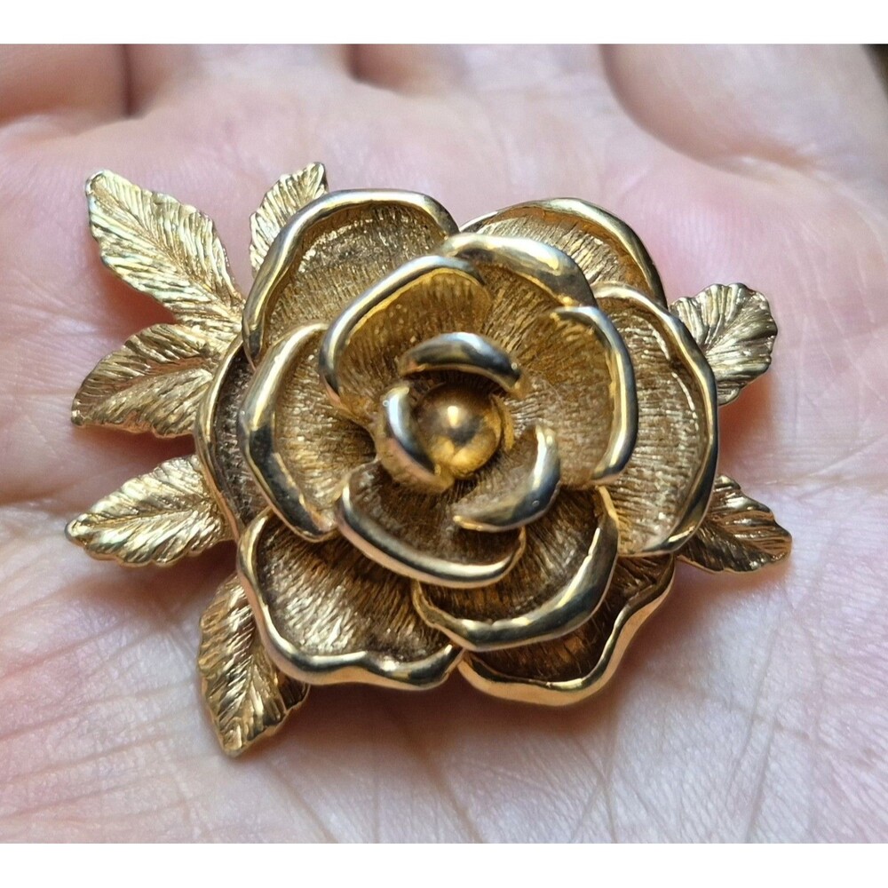 Vintage Brooch Rose Floral Gold Tone 3D Textured Sarah Cov